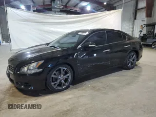 2013 Nissan Maxima S z VIN 1N4AA5AP9DC811543, wystawiony jako Copart lot #57460825 z przebiegiem 160 117 mil mil oraz Czysty tytuł • Clean title. Historia ofert i sprzedaży dostępna na DreamBid. Obrazek 1.