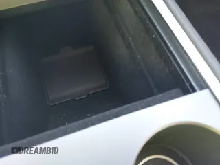 2023 Tesla Model 3 Long Range z VIN 5YJ3E1EB7PF704061, wystawiony jako IAAI lot #42079045 z przebiegiem 4 012 mil mil oraz . Historia ofert i sprzedaży dostępna na DreamBid. Obrazek 18.
