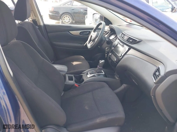 2019 Nissan Rogue Sport SV with VIN JN1BJ1CR5KW332573, listed as a IAAI auction lot 40221967 with 63,733 mi miles. Bid and sale history available at carsss.com. Image 5.