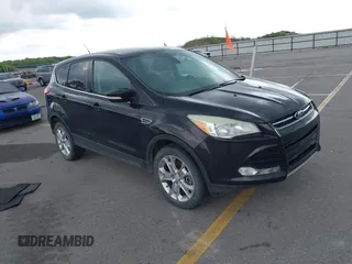 2013 Ford Escape SEL с VIN 1FMCU9H90DUC34965, выставлен на аукционе IAAI как лот 42361165 с пробегом 177 387 миль миль и . История ставок и продаж доступна на DreamBid. Изображение 1.