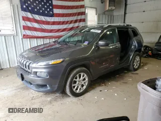 2015 Jeep Cherokee Latitude z VIN 1C4PJMCB1FW630468, wystawiony jako Copart lot #53066305 z przebiegiem 103 260 mil mil oraz Szkoda całkowita • Salvage title. Historia ofert i sprzedaży dostępna na DreamBid. Obrazek 1.