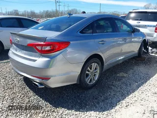 2016 Hyundai Sonata SE with VIN 5NPE24AF8GH413095, listed as a IAAI auction lot 41695202 with 136,175 mi miles and . Bid and sale history available at DreamBid. Image 4.