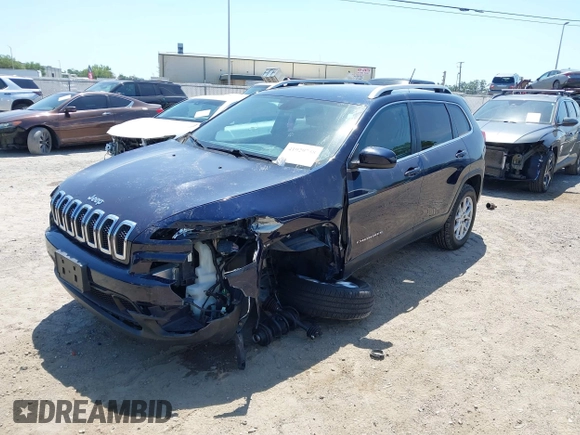 2016 Jeep Cherokee Latitude with VIN 1C4PJMCB5GW199103, listed as a IAAI auction lot 41929758 with 82,379 mi miles. Bid and sale history available at carsss.com. Image 2.