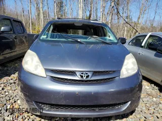2007 Toyota Sienna CE with VIN 5TDZK23C07S090325, listed as a Copart auction lot 52096035 with 179,648 mi miles and Clean Title. Bid and sale history available at carsss.com. Image 5.