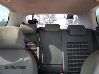 2007 Volkswagen Rabbit с VIN WVWBR71K17W183391, выставлен на аукционе Copart как лот 64337745 с пробегом 187 659 миль миль и Списание • Salvage title. История ставок и продаж доступна на DreamBid. Изображение 10.