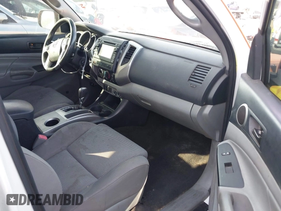2013 Toyota Tacoma with VIN 3TMLU4EN7DM122791, listed as a IAAI auction lot 41484858 with 236,795 mi miles and . Bid and sale history available at DreamBid. Image 5.