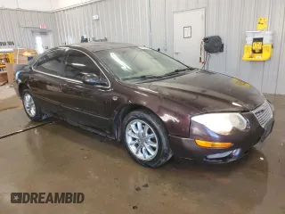 2004 Chrysler 300M with VIN 2C3HE66G44H581147, listed as a Copart auction lot 43310885 with 176,086 mi miles and Clean Title. Bid and sale history available at carsss.com. Image 4.