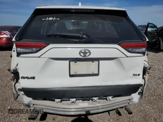 2021 Toyota RAV4 XLE with VIN JTMW1RFV2MJ022824, listed as a Copart auction lot 49426095 with 288,572 mi miles and Clean Title. Bid and sale history available at carsss.com. Image 6.