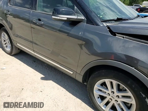2017 Ford Explorer XLT with VIN 1FM5K7D82HGC44949, listed as a Copart auction lot 53078505 with 84,807 mi miles and Salvage Title. Bid and sale history available at carsss.com. Image 12.
