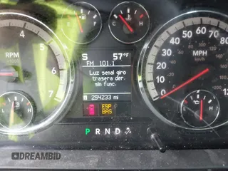 2009 Dodge 1500 Laramie z VIN 1D3HV13T69S799484, wystawiony jako IAAI lot #42312702 z przebiegiem 254 233 mil mil oraz . Historia ofert i sprzedaży dostępna na DreamBid. Obrazek 16.