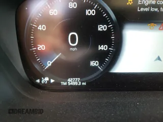 2018 Volvo XC60 Inscription with VIN LYVBR0DL2JB100799, listed as a Copart auction lot 44173083 with 42,777 mi miles. Bid and sale history available at carsss.com. Image 9.