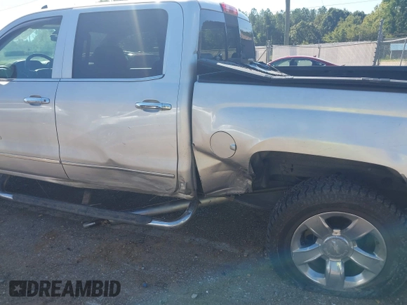 2015 Chevrolet Silverado 1500 LTZ with VIN 3GCUKSEC6FG510061, listed as a IAAI auction lot 40384385 with 156,882 mi miles. Bid and sale history available at carsss.com. Image 6.