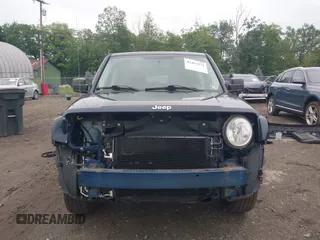 2015 Jeep Patriot High Altitude с VIN 1C4NJRFB3FD370473, выставлен на аукционе IAAI как лот 42463171 с пробегом 247 550 миль миль и . История ставок и продаж доступна на DreamBid. Изображение 6.