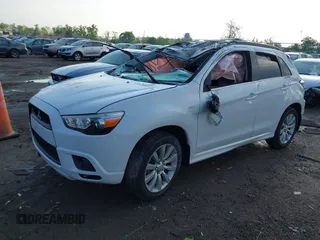 2011 Mitsubishi Outlander SE z VIN JA4AP4AU1BZ021926, wystawiony jako IAAI lot #42269085 z przebiegiem 113 010 mil mil oraz . Historia ofert i sprzedaży dostępna na DreamBid. Obrazek 17.