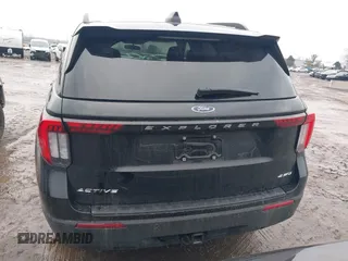 2025 Ford Explorer Active z VIN 1FMUK8DH4SGA45541, wystawiony jako IAAI lot #41492974 z przebiegiem 594 mil mil oraz . Historia ofert i sprzedaży dostępna na DreamBid. Obrazek 16.