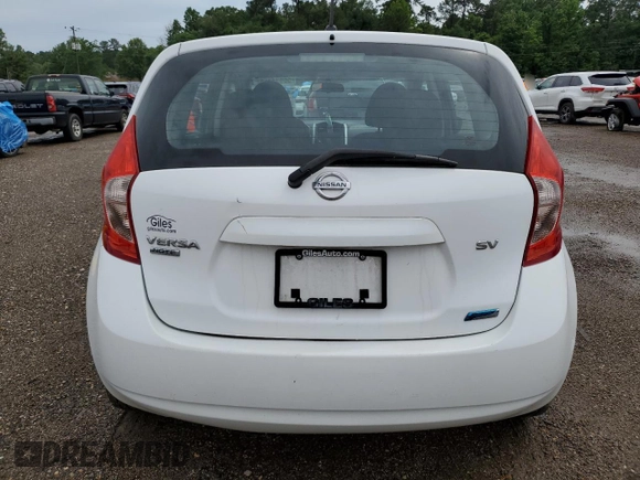 2015 Nissan Note S z VIN 3N1CE2CP4FL404422, wystawiony jako Copart lot #55834855 z przebiegiem 113 990 mil mil oraz Szkoda całkowita • Salvage title. Historia ofert i sprzedaży dostępna na DreamBid. Obrazek 6.