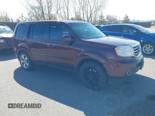 2012 Honda Pilot EX-L with VIN 5FNYF4H69CB028550, listed as a IAAI auction lot 41958200 with 240,356 mi miles. Bid and sale history available at carsss.com. Image 1.