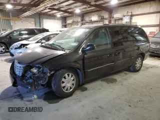 2006 Chrysler Town & Country LWB Limited with VIN 2A4GP64L56R911256, listed as a Copart auction lot 41668845 with 158,235 mi miles and Salvage Title. Bid and sale history available at carsss.com. Image 1.