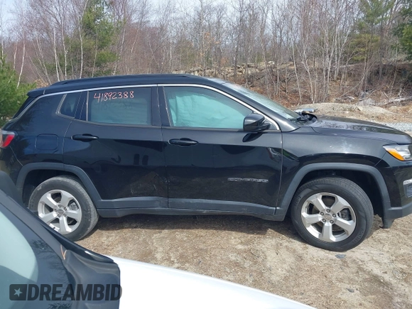 2019 Jeep Compass Latitude z VIN 3C4NJDBB9KT679054, wystawiony jako IAAI lot #41892388 z przebiegiem 61 382 mil mil oraz . Historia ofert i sprzedaży dostępna na DreamBid. Obrazek 13.