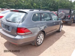 2013 Volkswagen Jetta TDI w/Sunroof & Nav with VIN 3VWPL7AJXDM666918, listed as a IAAI auction lot 42440688 with 149,587 mi miles and . Bid and sale history available at DreamBid. Image 4.