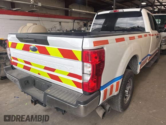 2020 Ford F-250 XL z VIN 1FT7X2BTXLEE50470, wystawiony jako IAAI lot #42786344 z przebiegiem 292 133 mil mil oraz . Historia ofert i sprzedaży dostępna na DreamBid. Obrazek 16.