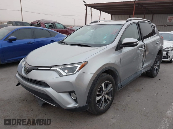 2018 Toyota RAV4 XLE with VIN 2T3WFREV7JW481136, listed as a IAAI auction lot 41545502 with 45,610 mi miles. Bid and sale history available at carsss.com. Image 17.