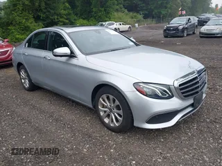2019 Mercedes-Benz E 300 with VIN WDDZF4KB9KA515397, listed as a IAAI auction lot 42512088 with 39,978 mi miles and . Bid and sale history available at DreamBid. Image 1.