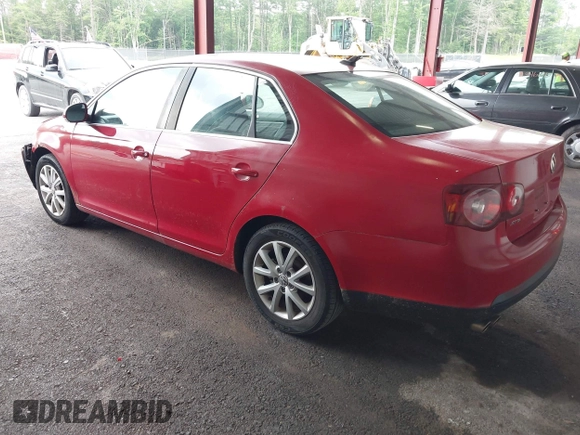 2010 Volkswagen Jetta SE z VIN 3VWRZ7AJ9AM035046, wystawiony jako IAAI lot #42448683 z przebiegiem 134 607 mil mil oraz . Historia ofert i sprzedaży dostępna na DreamBid. Obrazek 3.