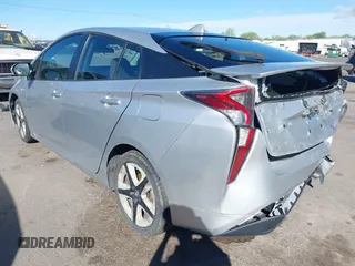 2017 Toyota Prius Two with VIN JTDKBRFU1H3029745, listed as a IAAI auction lot 42091613 with 222,115 mi miles. Bid and sale history available at carsss.com. Image 3.