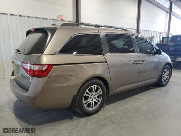 2013 Honda Odyssey EX-L with VIN 5FNRL5H68DB074276, listed as a Copart auction lot 50323735 with 154,620 mi miles and Salvage Title. Bid and sale history available at carsss.com. Image 3.