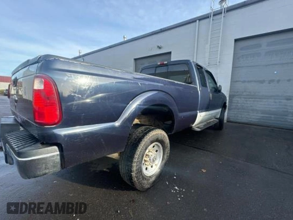 2001 Ford F-350 XL with VIN 1FTSX31S51EA11912, listed as a Copart auction lot 87827385 with 198,000 mi miles and Clean Title. Bid and sale history available at DreamBid. Image 4.