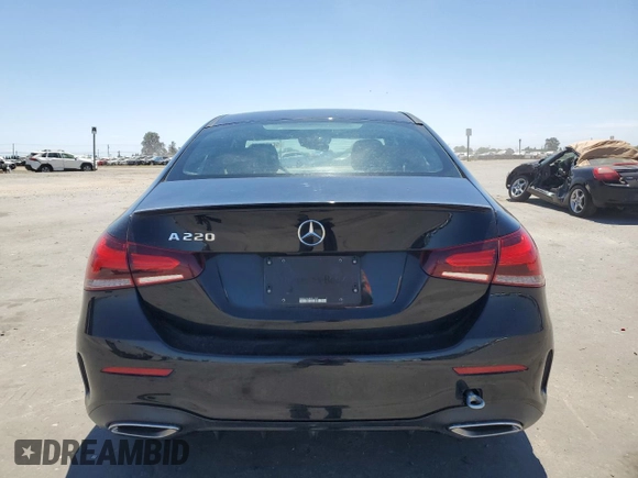 2019 Mercedes-Benz A 220 z VIN WDD3G4EB0KW012830, wystawiony jako Copart lot #56175745 z przebiegiem 89 755 mil mil oraz Szkoda całkowita • Salvage title. Historia ofert i sprzedaży dostępna na DreamBid. Obrazek 6.