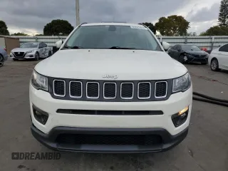 2019 Jeep Compass Latitude with VIN 3C4NJCBB3KT699410, listed as a Copart auction lot 59721025 with 44,506 mi miles and Non repairable. Bid and sale history available at DreamBid. Image 5.