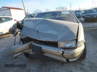 1996 Chevrolet Caprice 1SA Special Value с VIN 1G1BL52W4TR143783, выставлен на аукционе IAAI как лот 41376495 с пробегом Не указан миль и . История ставок и продаж доступна на DreamBid. Изображение 12.
