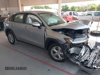 2025 Honda HR-V LX with VIN 3CZRZ1H33SM731694, listed as a IAAI auction lot 42543036 with 4,828 mi miles and . Bid and sale history available at DreamBid. Image 1.