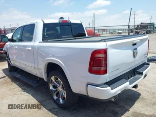 2024 Ram 1500 Limited z VIN 1C6SRFHTXRN208717, wystawiony jako IAAI lot #42372730 z przebiegiem 5 872 mil mil oraz . Historia ofert i sprzedaży dostępna na DreamBid. Obrazek 3.
