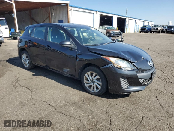 2013 Mazda 3 i Touring z VIN JM1BL1L77D1727442, wystawiony jako Copart lot #60340475 z przebiegiem 108 302 mil mil oraz Czysty tytuł • Clean title. Historia ofert i sprzedaży dostępna na DreamBid. Obrazek 4.