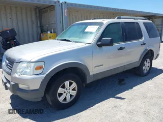2006 Ford Explorer XLT z VIN 1FMEU63E26UA69774, wystawiony jako IAAI lot #42384629 z przebiegiem 183 795 mil mil oraz . Historia ofert i sprzedaży dostępna na DreamBid. Obrazek 2.