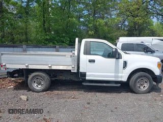 2017 Ford Super Duty F-250 SRW XL with VIN 1FDBF2A60HEC81863, listed as a IAAI auction lot 42122495 with 70,532 mi miles. Bid and sale history available at carsss.com. Image 13.