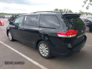 2011 Toyota Sienna XLE с VIN 5TDDK3DC2BS002852, выставлен на аукционе IAAI как лот 42399985 с пробегом 143 236 миль миль и . История ставок и продаж доступна на DreamBid. Изображение 3.