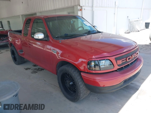 2002 Ford F-150 XL z VIN 1FTRX07L42KB68525, wystawiony jako IAAI lot #42641628 z przebiegiem Nie podano mil oraz . Historia ofert i sprzedaży dostępna na DreamBid. Obrazek 1.