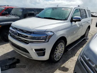 2024 Ford Expedition Platinum z VIN 1FMJU1L8XREA06271, wystawiony jako Copart lot #74458404 z przebiegiem 8 674 mil mil oraz Nie do naprawy • Non repairable. Historia ofert i sprzedaży dostępna na DreamBid. Obrazek 1.