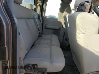 2006 Ford F-150 STX z VIN 1FTRX12W95KC36720, wystawiony jako Copart lot #55571735 z przebiegiem 195 850 mil mil oraz Nie do naprawy • Non repairable. Historia ofert i sprzedaży dostępna na DreamBid. Obrazek 10.