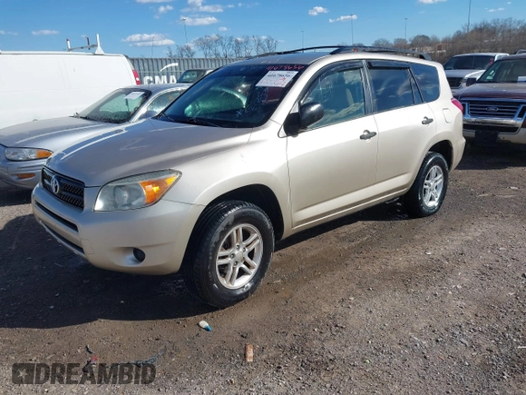2007 Toyota RAV4 with VIN JTMZD33V376037863, listed as a IAAI auction lot 41678656 with 197,911 mi miles. Bid and sale history available at carsss.com. Image 2.