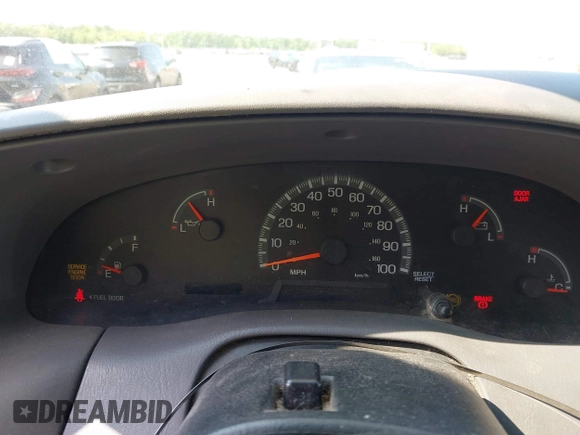 2000 Ford F-150 XL with VIN 1FTZX1723YNB00043, listed as a IAAI auction lot 42215601 with Not provided miles and . Bid and sale history available at DreamBid. Image 7.