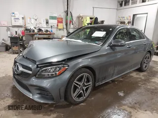 2021 Mercedes-Benz C 300 z VIN W1KWF8EBXMR637714, wystawiony jako IAAI lot #41346253 z przebiegiem 45 382 mil mil oraz . Historia ofert i sprzedaży dostępna na DreamBid. Obrazek 17.