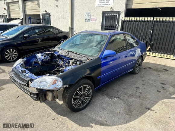 2000 Honda Civic Si with VIN 1HGEM1159YL121874, listed as a Copart auction lot 87539595 with 150,000 mi miles and Clean Title. Bid and sale history available at carsss.com. Image 2.