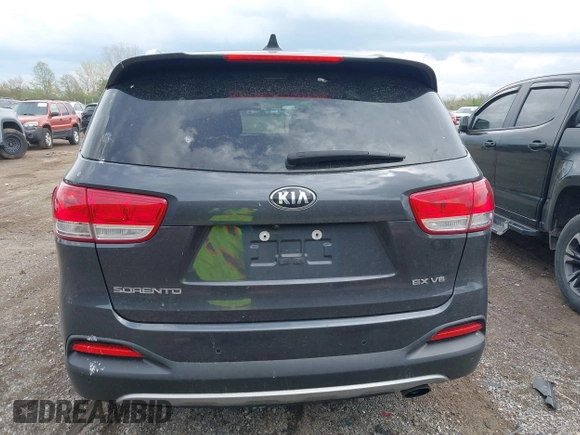 2018 Kia Sorento EX with VIN 5XYPHDA5XJG349848, listed as a IAAI auction lot 42053441 with 135,538 mi miles and . Bid and sale history available at carsss.com. Image 16.