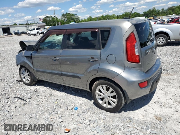 2013 Kia Soul + z VIN KNDJT2A66D7620732, wystawiony jako Copart lot #55578195 z przebiegiem 143 092 mil mil oraz Szkoda całkowita • Salvage title. Historia ofert i sprzedaży dostępna na DreamBid. Obrazek 2.