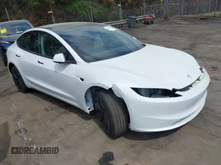 2025 Tesla Model 3 Long Range with VIN 5YJ3E1EAXSF929042, listed as a IAAI auction lot 41929594 with 116 mi miles and . Bid and sale history available at DreamBid. Image 1.